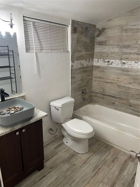 Tiny photo for 1401 W 9th Avenue, Corsicana, TX 75110 (MLS # 21197277)