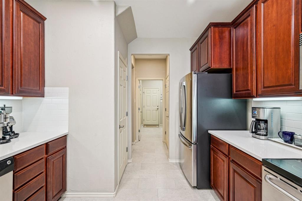 Villas At Coppell Twnhms - Residential