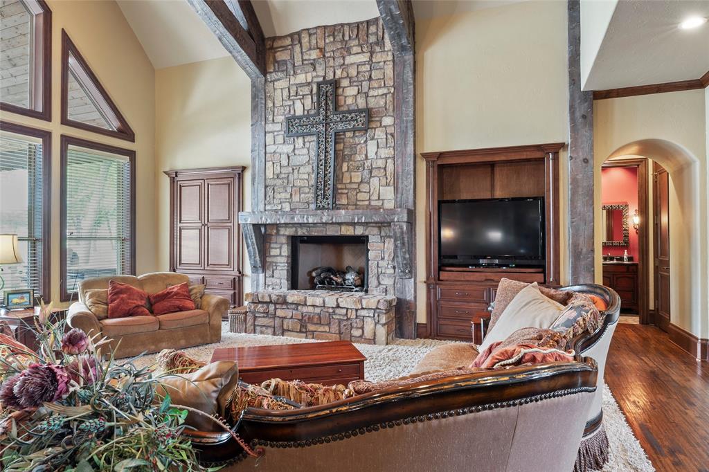 Hickory Hill Estate - Residential