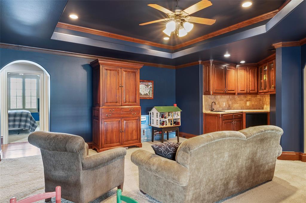 Hickory Hill Estate - Residential