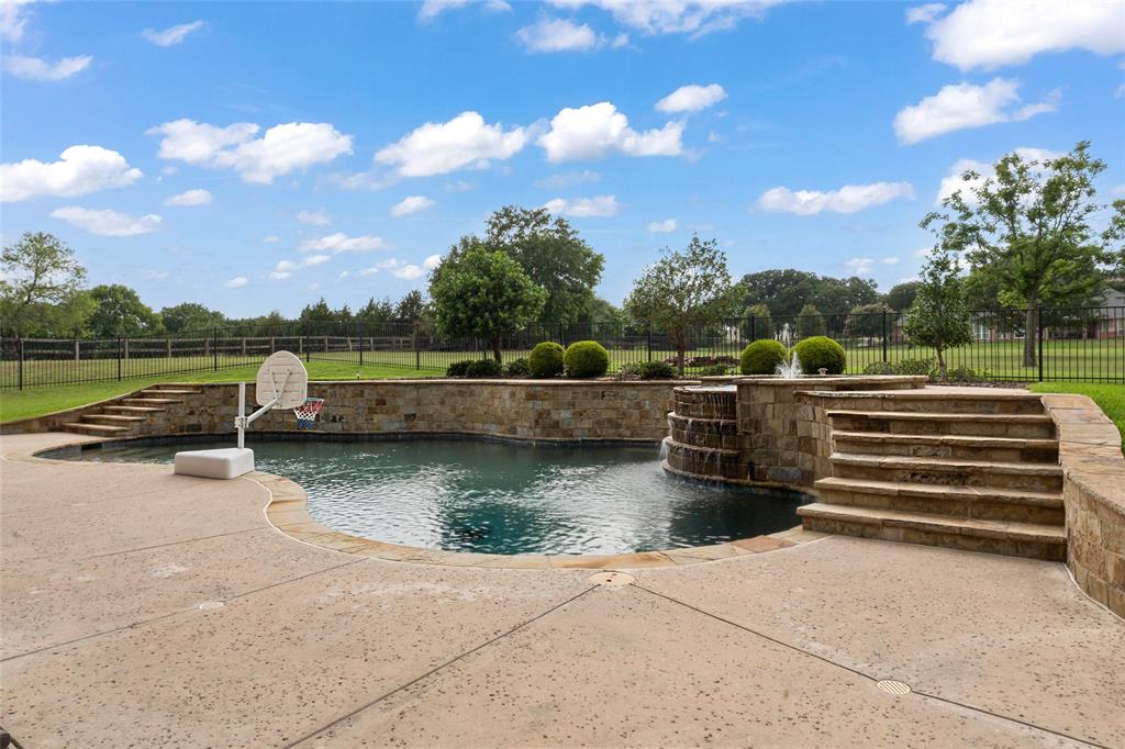 Hickory Hill Estate - Residential