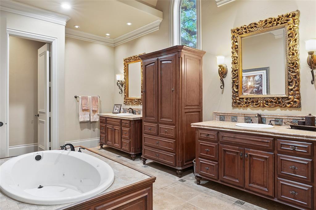 Hickory Hill Estate - Residential