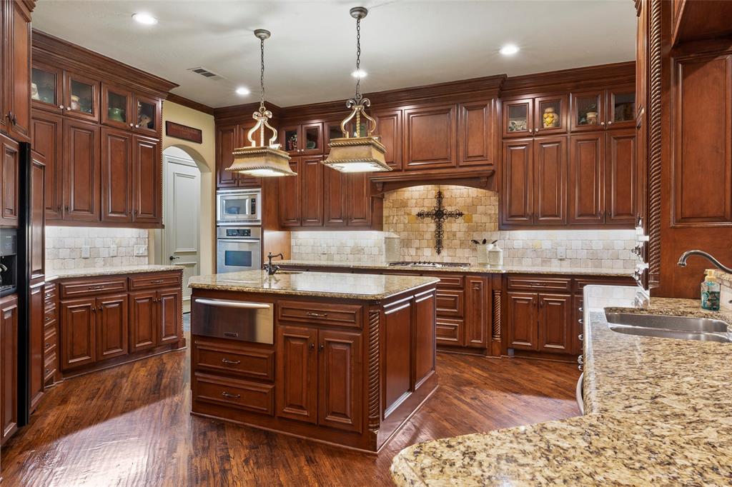 Hickory Hill Estate - Residential