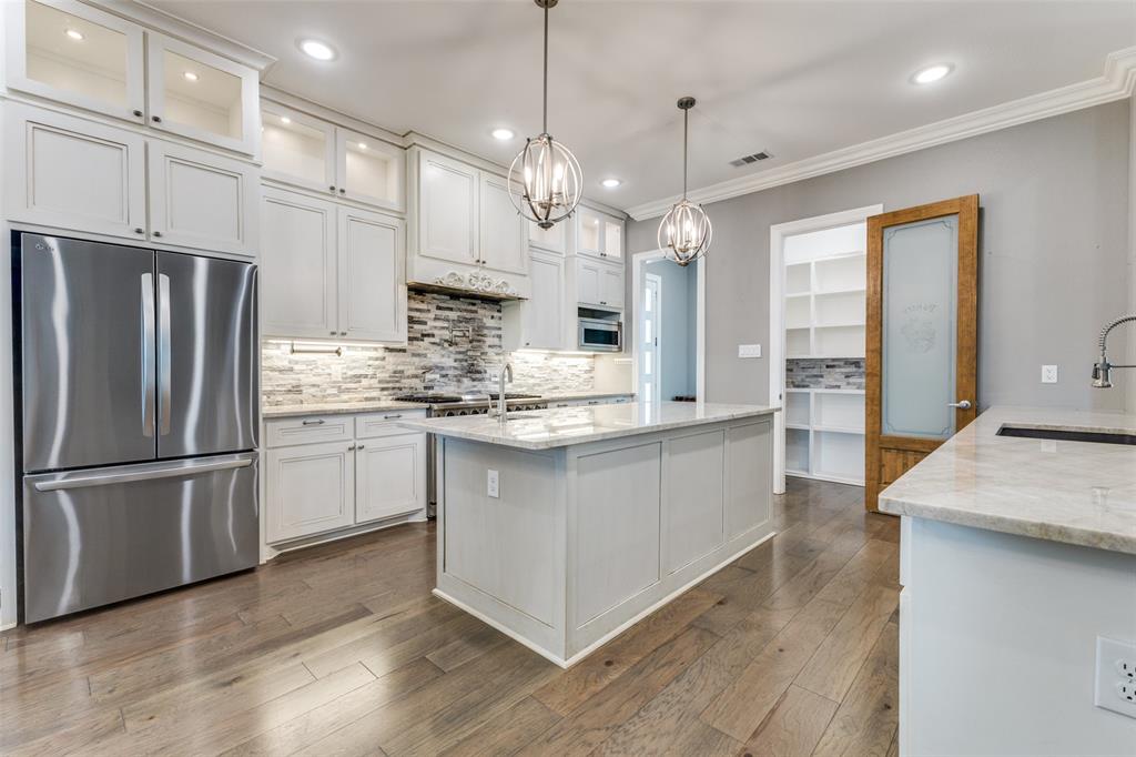 1077 Deerfield Drive