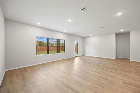 Tiny photo for 3204 Royal Forest Drive, Denton, TX 76208 (MLS # 21141321)