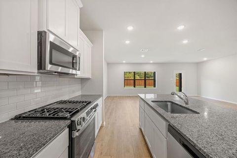 Tiny photo for 3204 Royal Forest Drive, Denton, TX 76208 (MLS # 21141321)