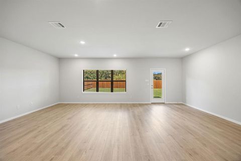 Tiny photo for 3204 Royal Forest Drive, Denton, TX 76208 (MLS # 21141321)