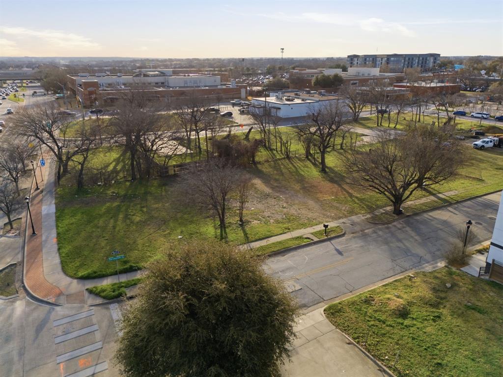 Moodie & Evans #1 Sub - Land