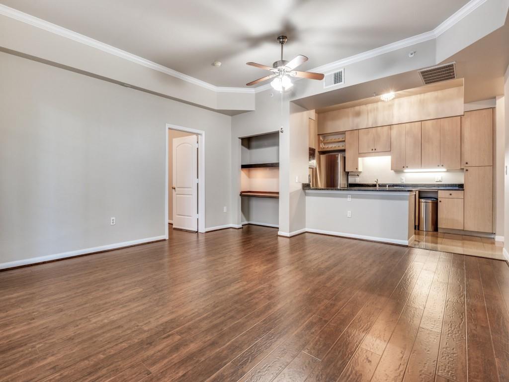 3225 Turtle Creek Boulevard 42