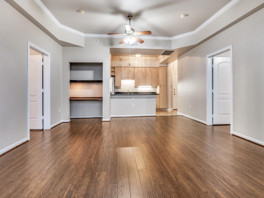 3225 Turtle Creek Boulevard 42