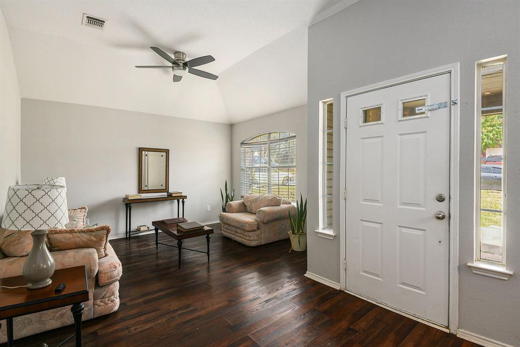 4805 Saint Thomas Place