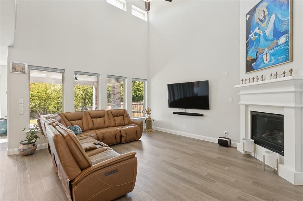 1508 Kurelek Drive
