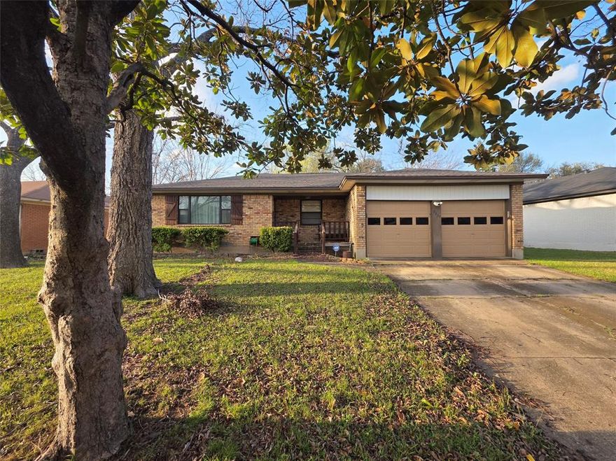 Charming 3-bedroom, 2-bath home with 1,642 sqft, built in 1959. Features include a front-entry garage, two dining areas, and a functional layout with great natural flow. Large covered patio offers the perfect space for outdoor entertaining and relaxing.