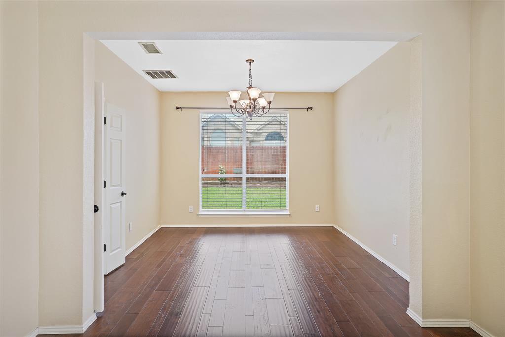 2313 Suntree