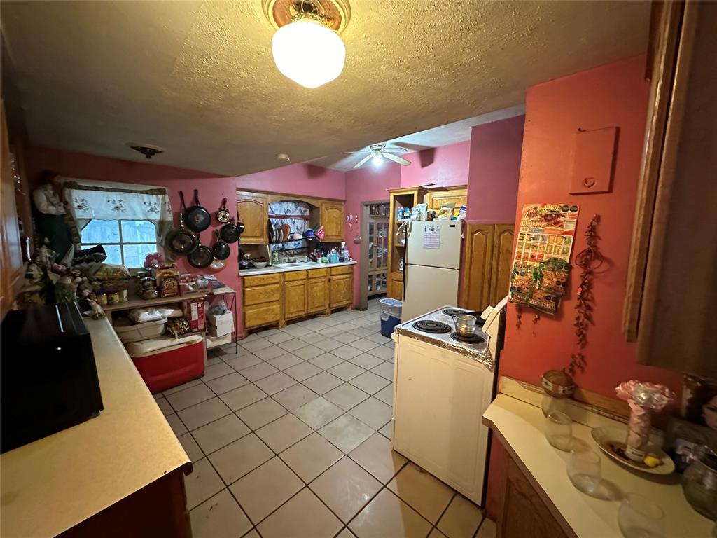 McLemore, ATKIN SURVEY ABSTRACT 1056 TRACT 24A - Residential