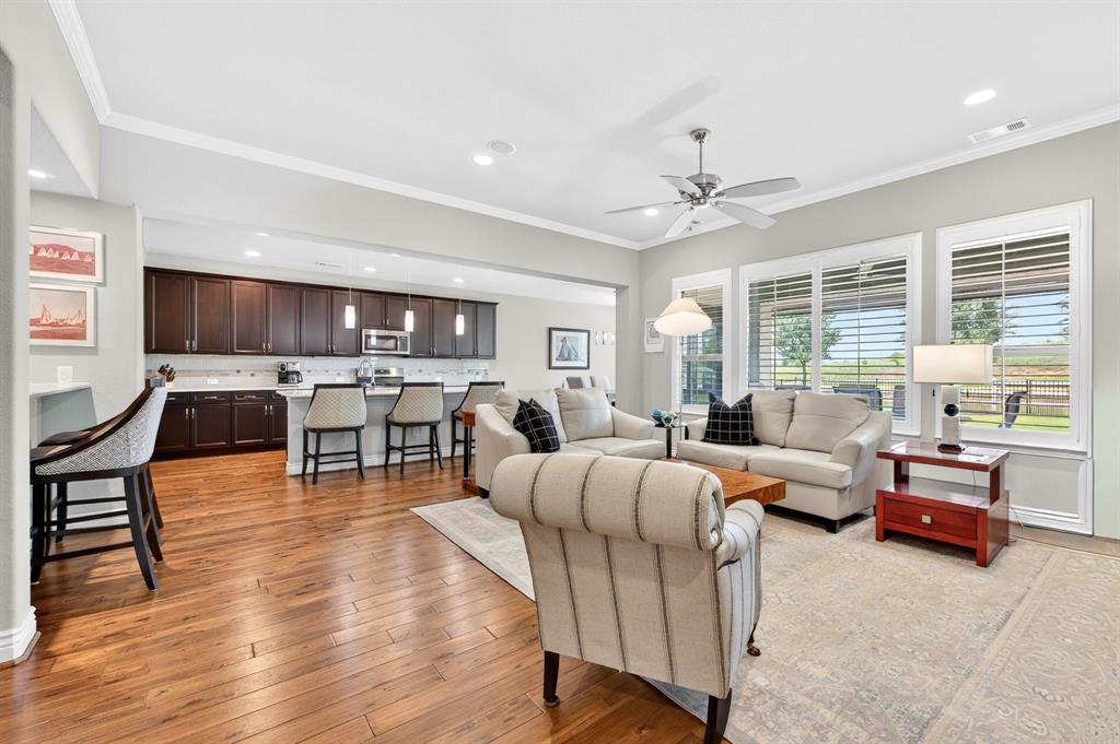 11712 Cinnamon Drive
