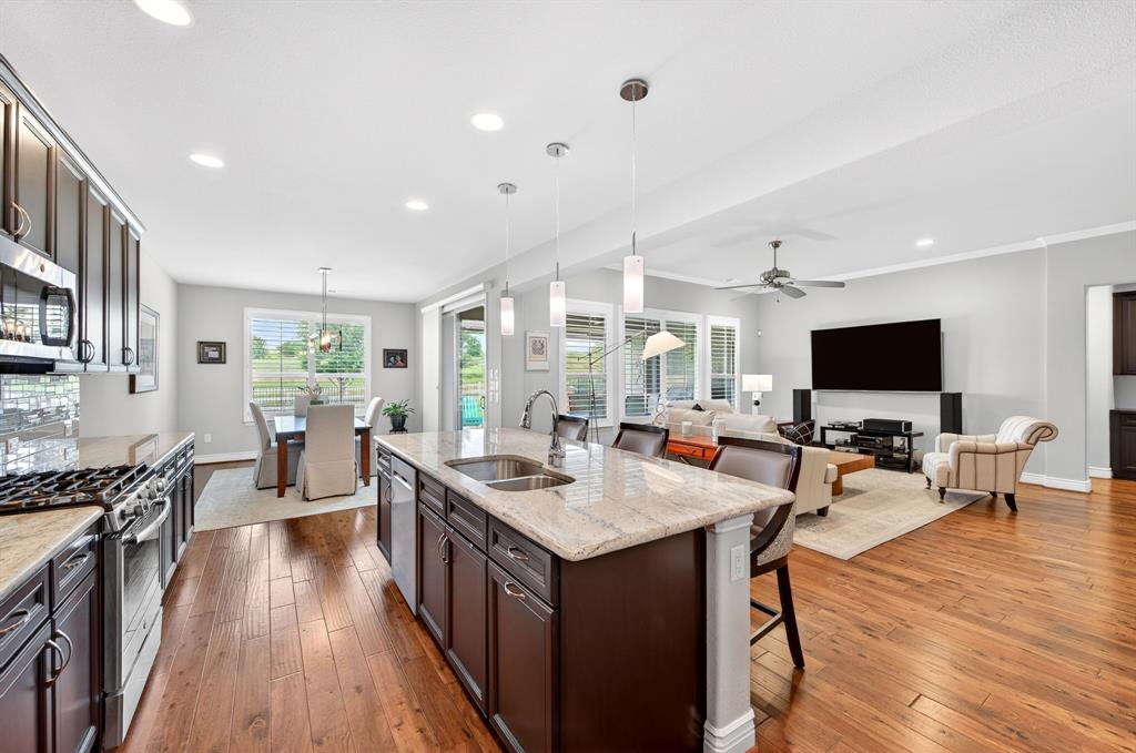 11712 Cinnamon Drive