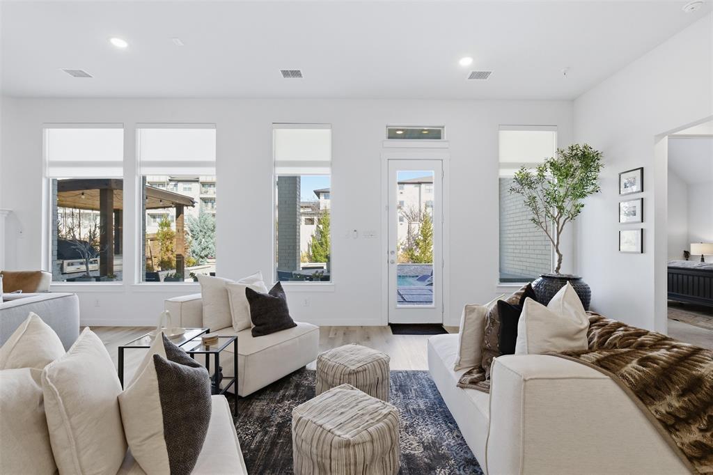 Tavolo Park - Residential