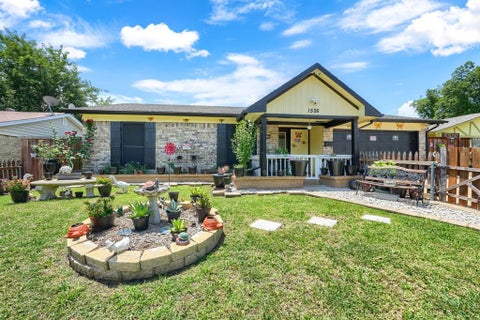 Photo of 1526 Bitter Creek Drive, Garland, TX 75040 (MLS # 21302956)