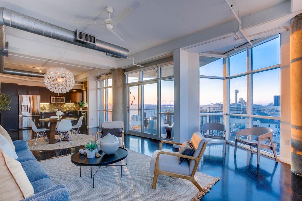 1001 Belleview Street 708