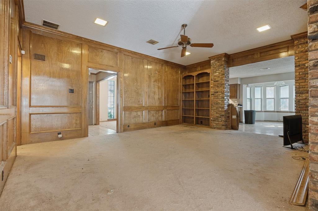 1901 Wedgewood Drive