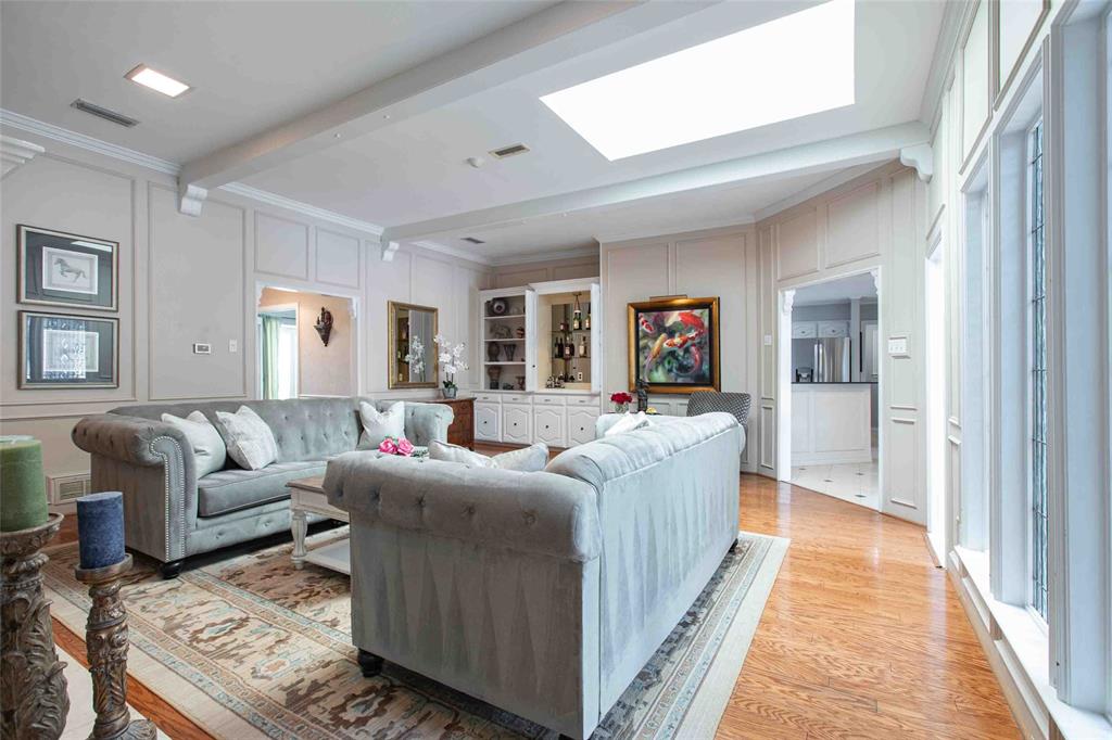 10011 Hickory Crossing