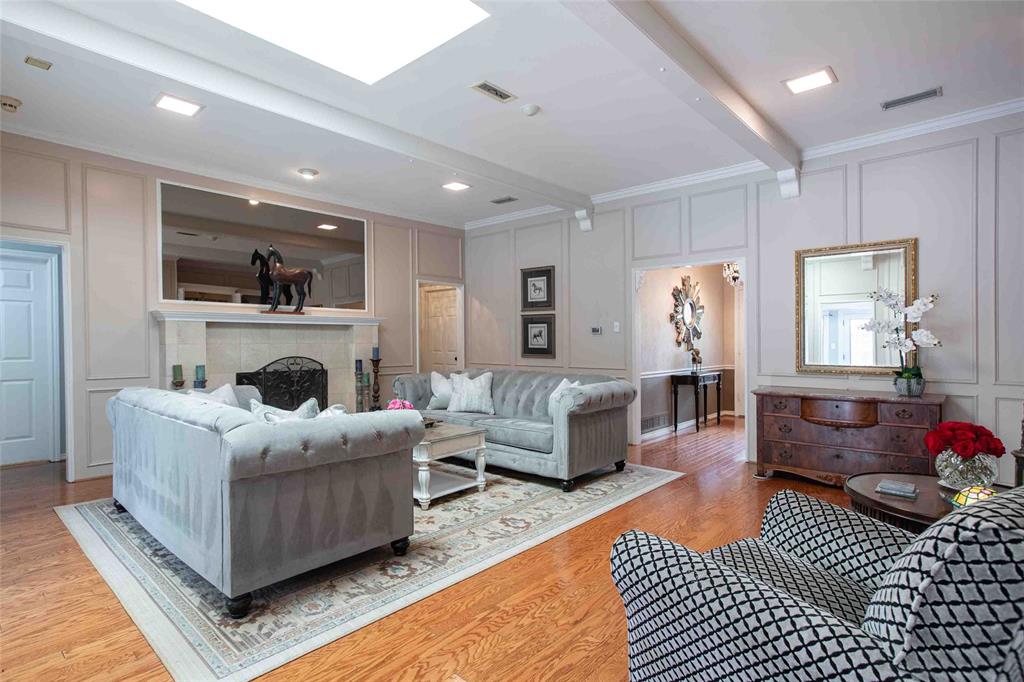 10011 Hickory Crossing