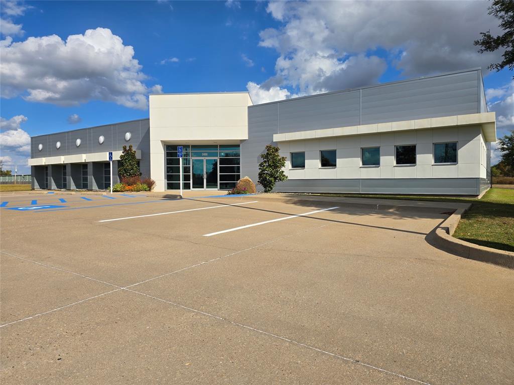 5486 Airline Drive