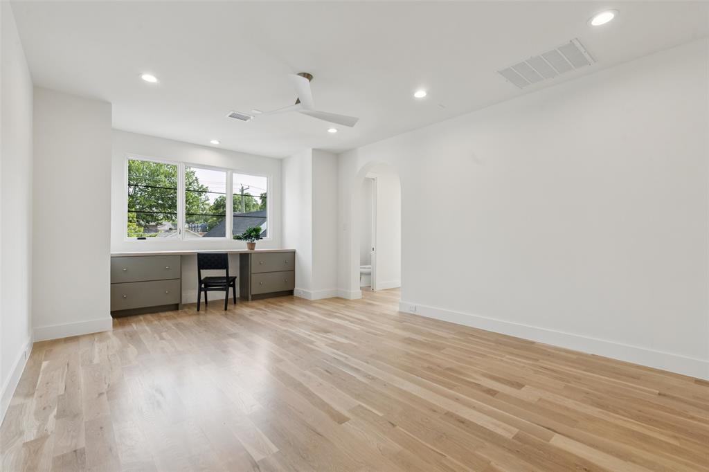 LAKEWOOD HEIGHTS - Residential