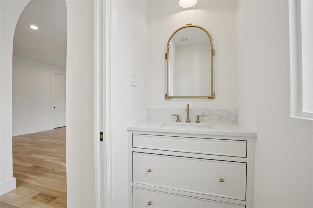 LAKEWOOD HEIGHTS - Residential