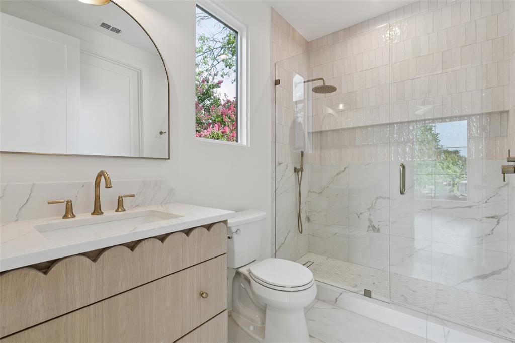 LAKEWOOD HEIGHTS - Residential