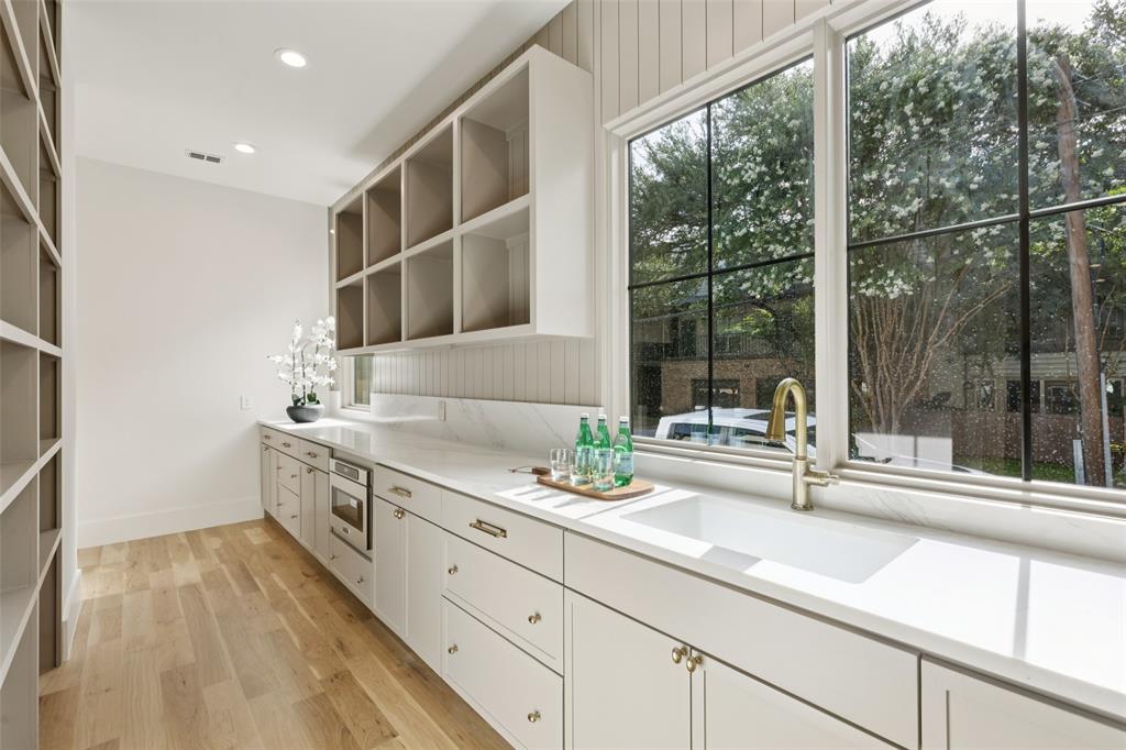 LAKEWOOD HEIGHTS - Residential