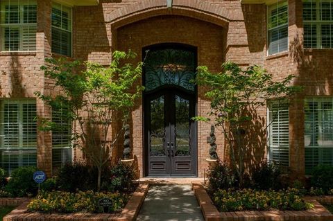 Tiny photo for 303 Chestnut Cove Circle, Southlake, TX 76092 (MLS # 21017810)