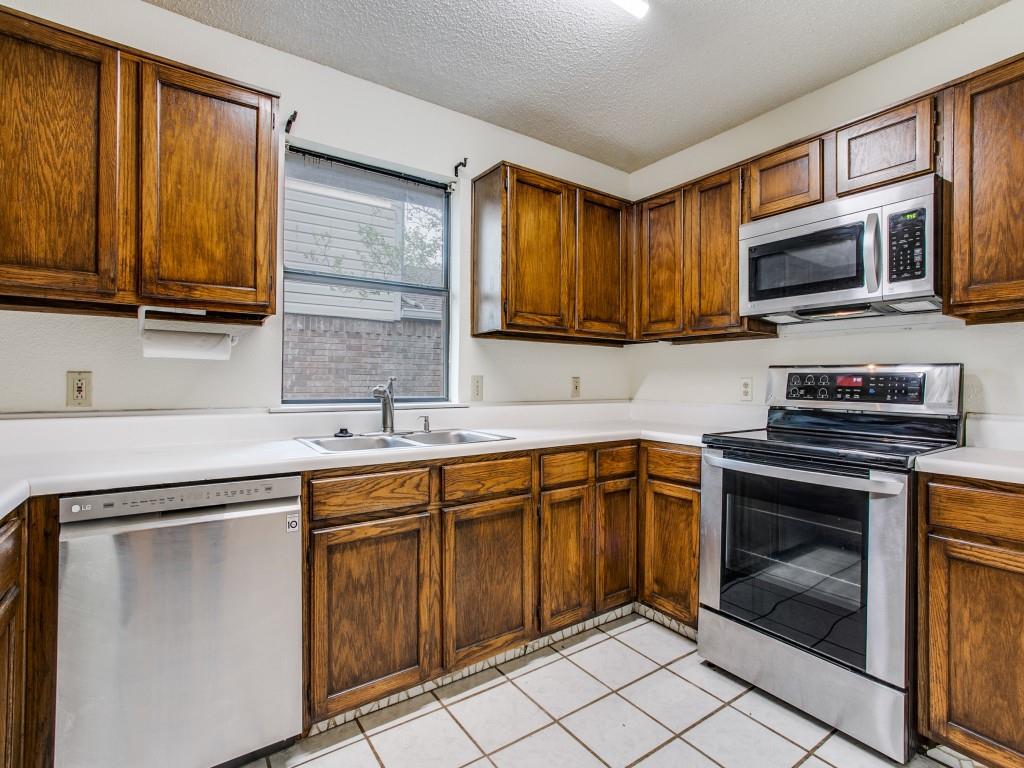 Grapevine, Texas 76051, United States, 3 Bedrooms Bedrooms, ,3 BathroomsBathrooms,Residential,Active,96279