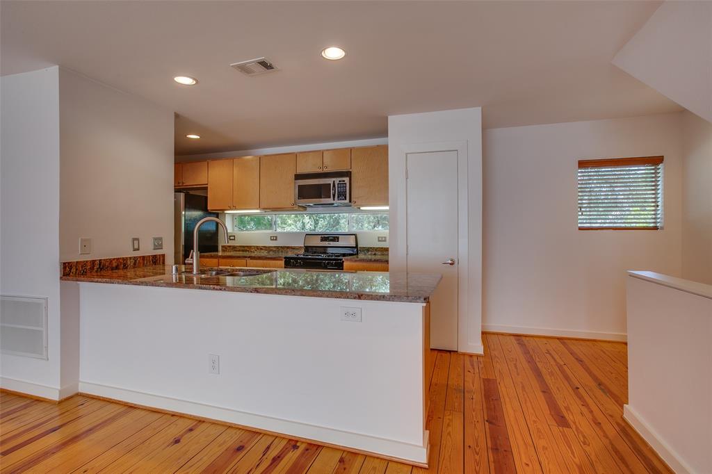 SAN JACINTO STREET TOWNHOMES - Residential