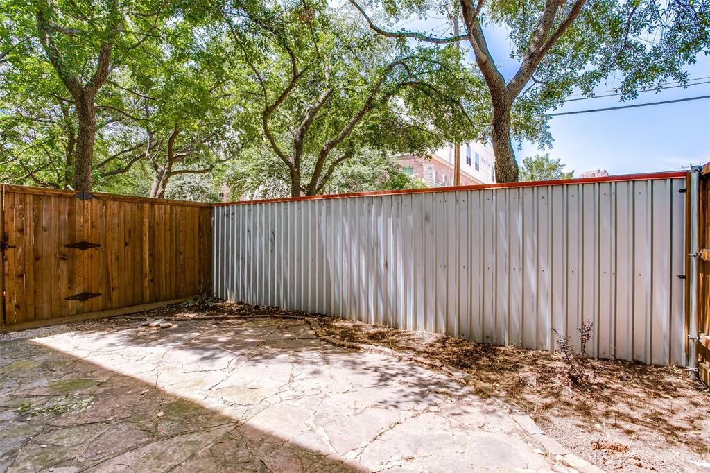 SAN JACINTO STREET TOWNHOMES - Residential