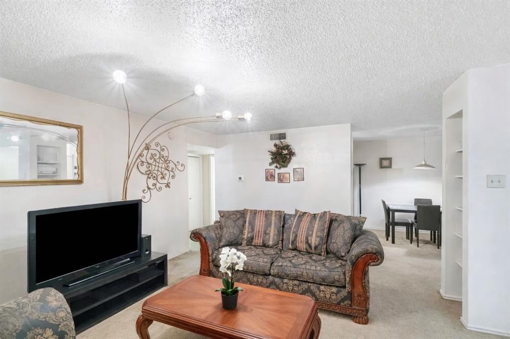 Oakhollow Condo - Residential