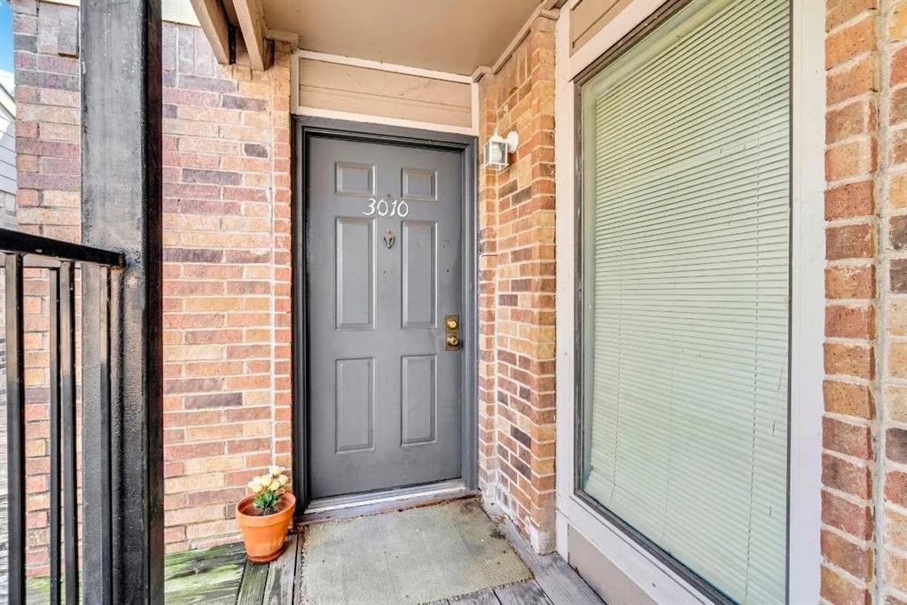 Oakhollow Condo - Residential