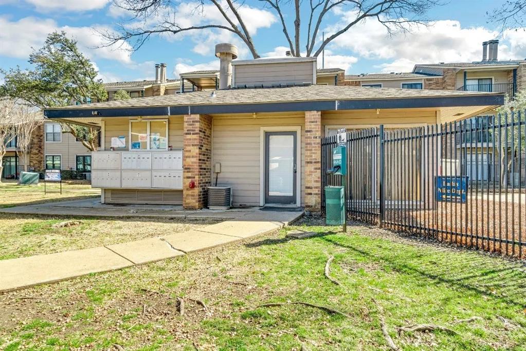 Oakhollow Condo - Residential