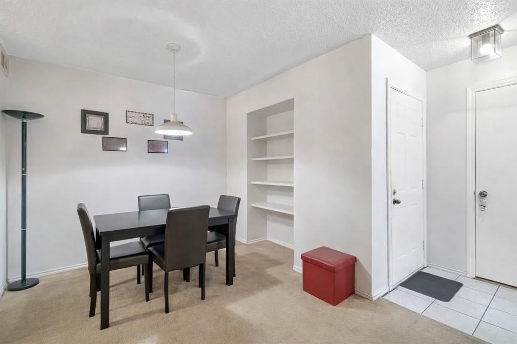 Oakhollow Condo - Residential