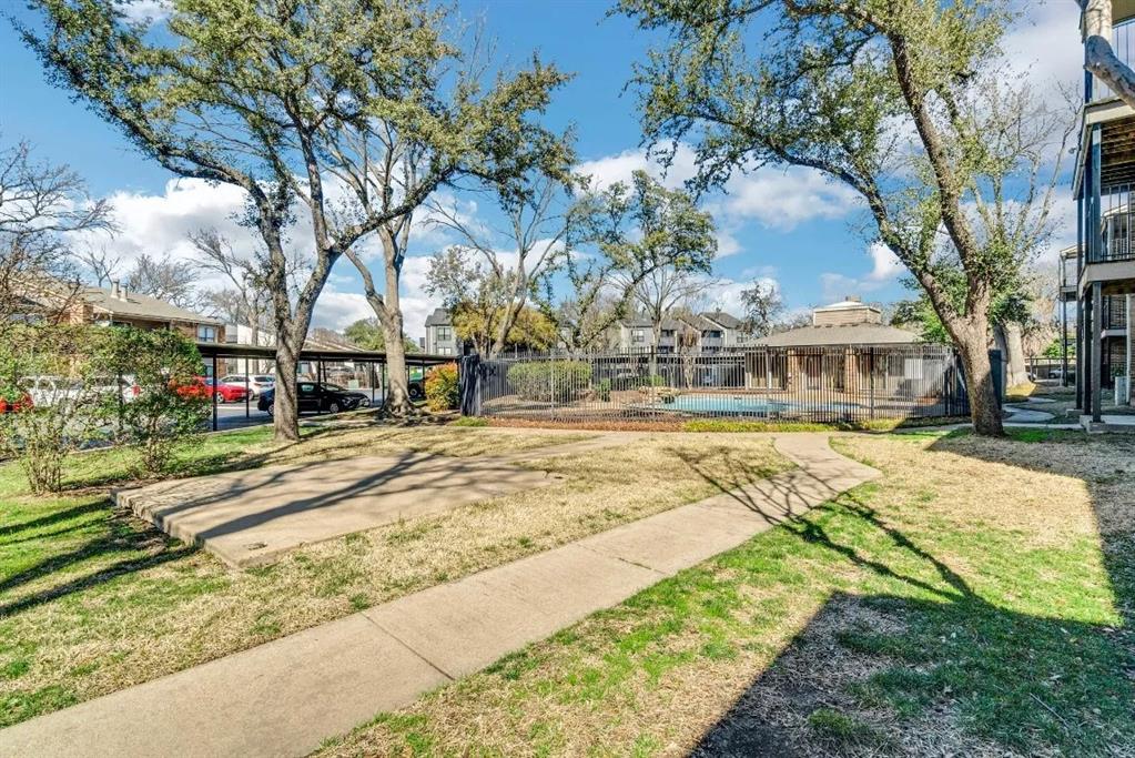 Oakhollow Condo - Residential