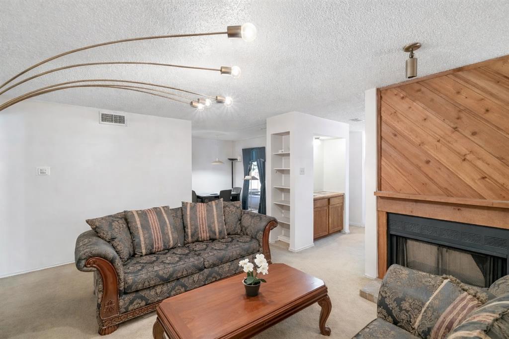 Oakhollow Condo - Residential