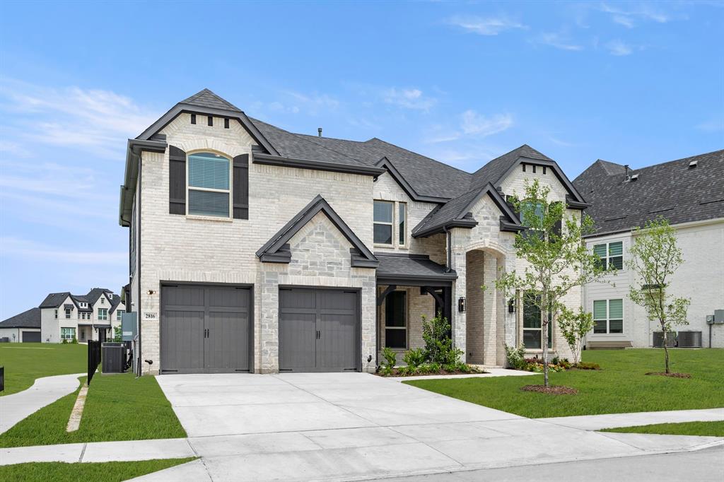 2816 SW Shadybrook Drive