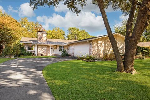 812 Sherbrook Drive Richardson TX 75080