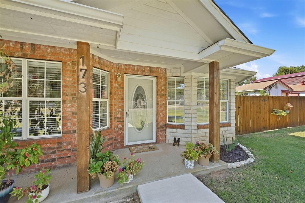 173 Graves Circle