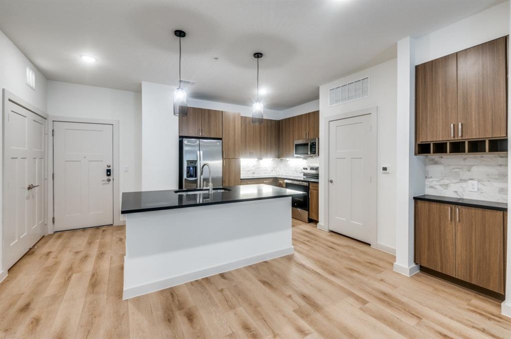 Oak Cliff Original Town Of - Residential Lease