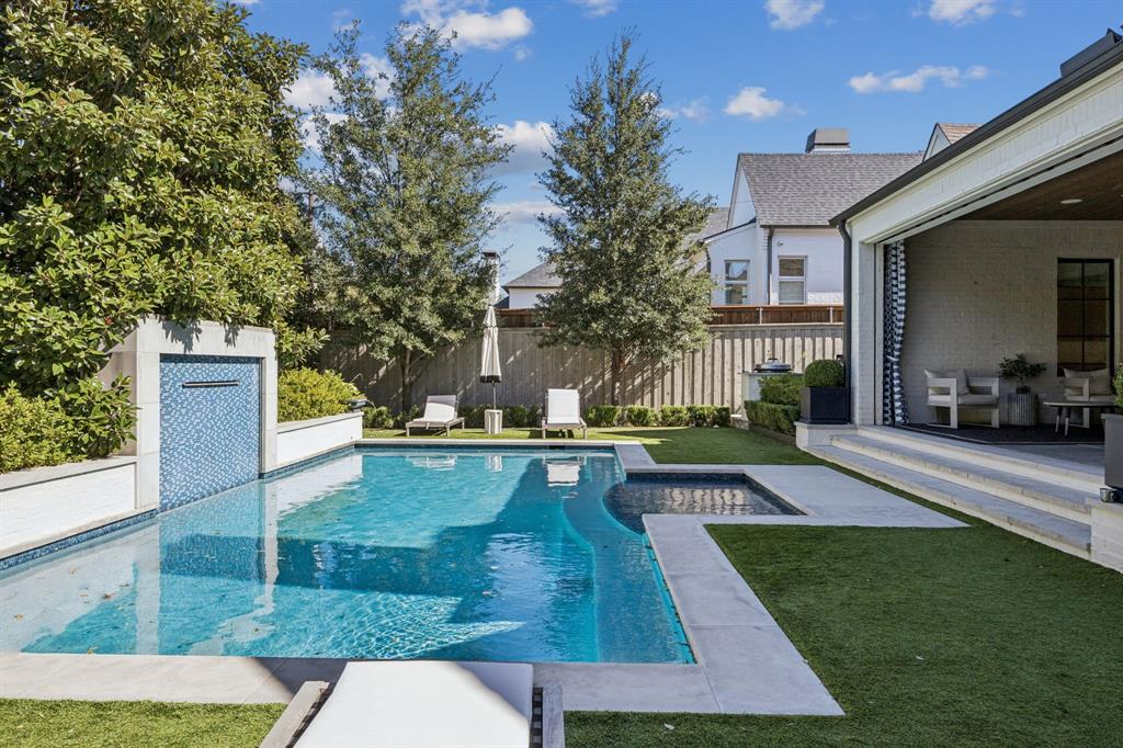 Crestmanor Estates - Residential