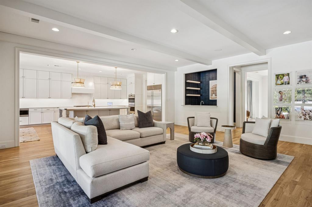 Crestmanor Estates - Residential