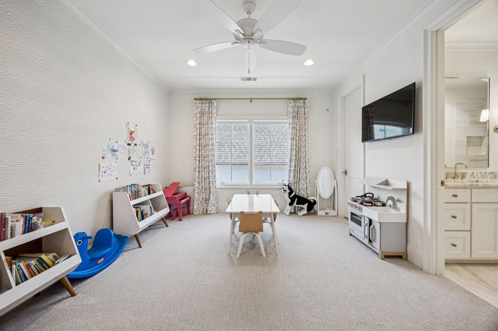 Crestmanor Estates - Residential