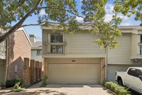 Photo of 6742 E Northwest Highway, Dallas, TX 75231 (MLS # 21229231)